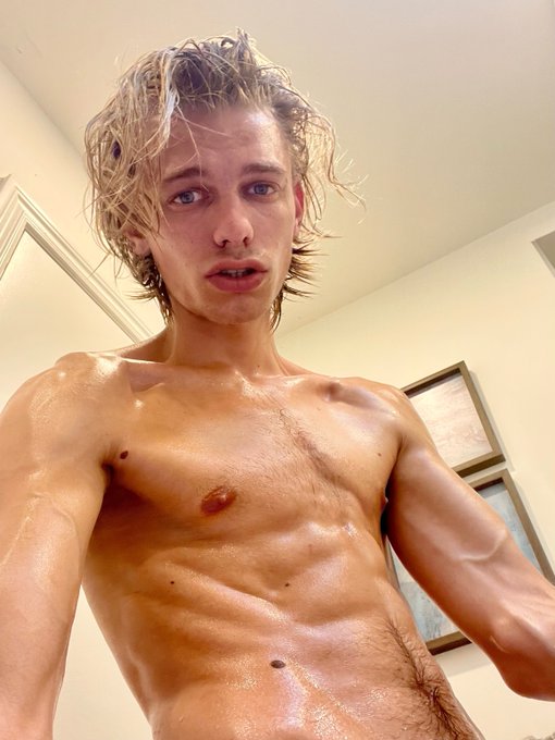 Places my mind goes to https://t.co/7bqOTLpHek