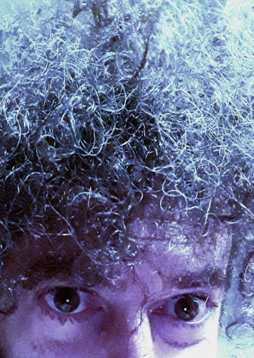 Qué tenes en la cabeza ?
Me avive que en el perfil de Tw podes poner un link de entradas anticipadas ( simil ING )  y ahí está:  con Blas Bizzio tocamos en el <a href="/culturalMORAN/">MORÁN</a>  7/8/21 
Les esperamos!  
Y ya que estamos acá también  
passline.com/sitio-evento/p…  🙌🔥❤