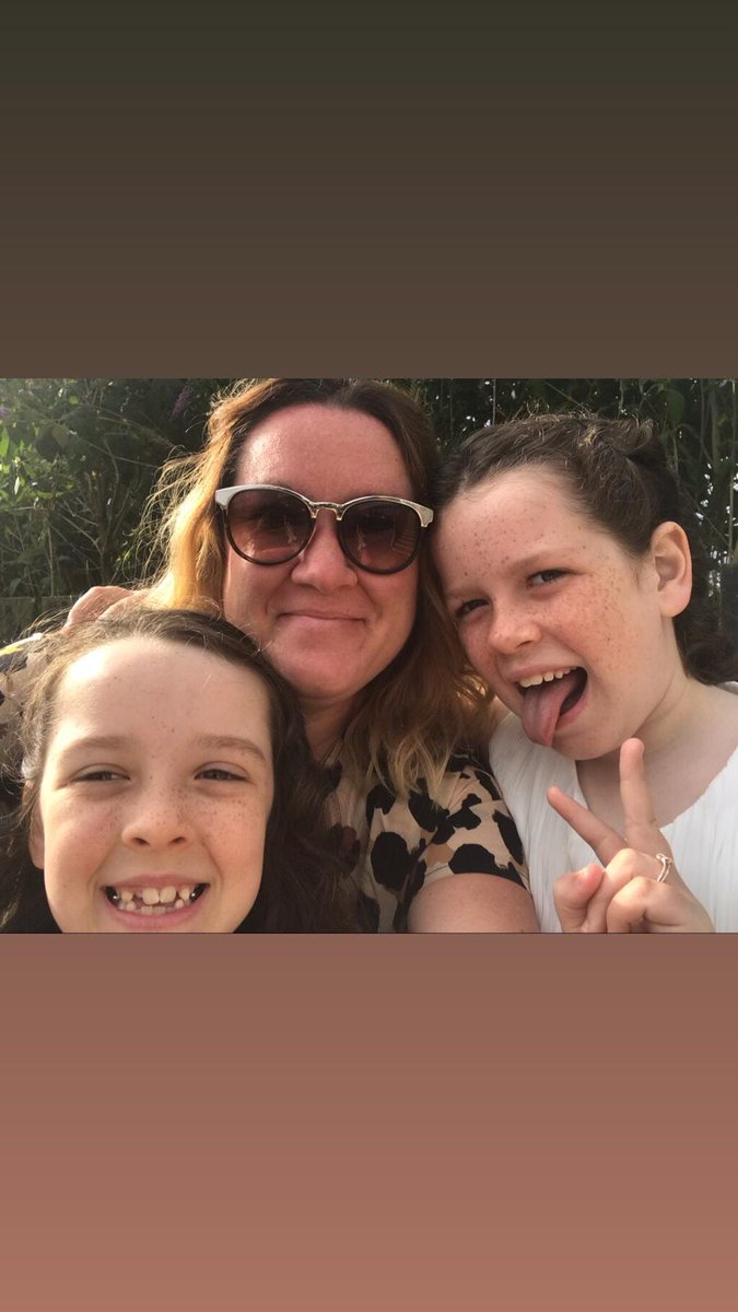 literallypr's tweet photo. Head over to @literallypr on Instagram at 6pm UK time as my daughters & I will be doing a live books giveaway in honour of our #REFRESHLitPR week!
https://t.co/a0t6Lndi8i https://t.co/MZUu9T2iNd