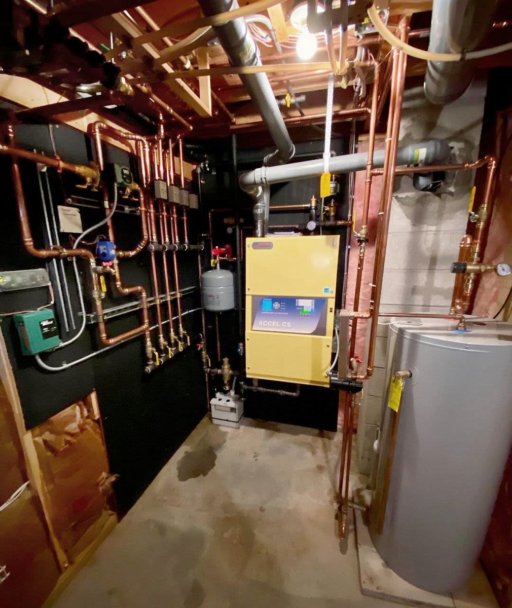 Check out this boiler work!  🔥 (via IG: tacticalhvac) 
#boiler #hvac #plumbing