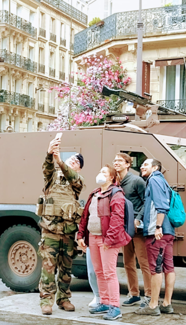 Guns and roses, #14Juillet, Paris. Photo credit: my sister Verna Kaunisto.