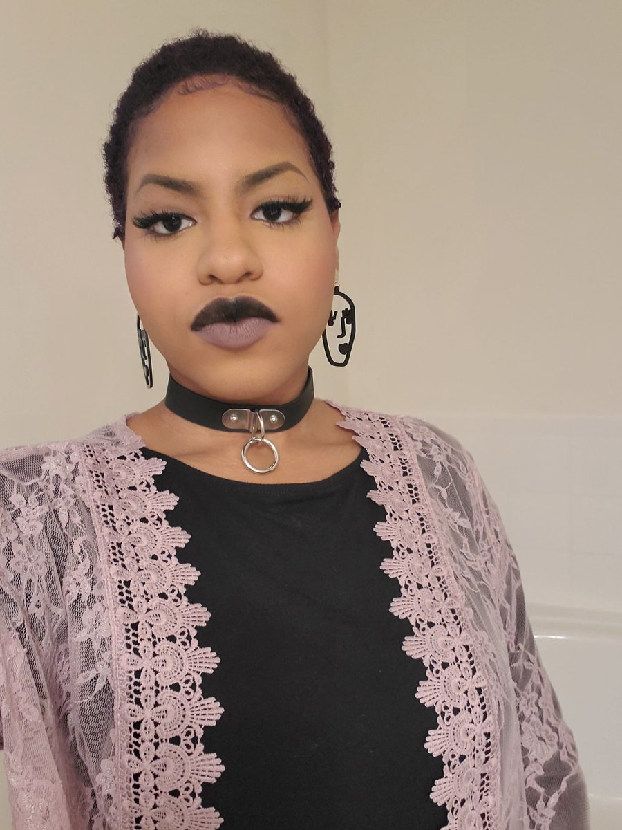 baldheadedenby's tweet photo. So I missed posting any pics during pride month and national vampire day but hopefully I'm not to late to say #happynonbinaryday https://t.co/oSNQGV8ldu