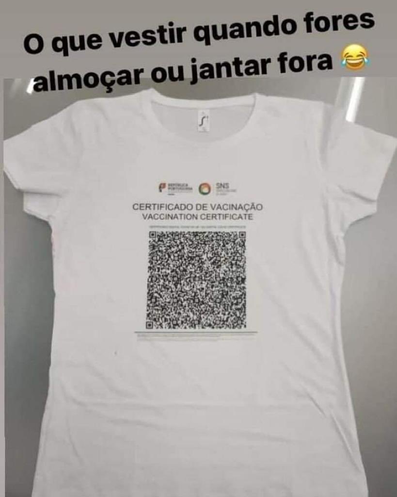 portuguesTate's tweet photo. Vou já mandar fazer umas 10 pras férias 🤡😂🎪💉. #Pevide19 https://t.co/xisvX5rqsI