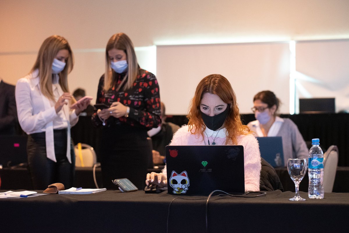 SomosVorticeOk's tweet photo. #ledworldforum2021 
Del 26/05 al 01/06 desde Córdoba se desarrolló el @WorldLEDForum 
Los números de impacto del evento, los meses de trabajo, el nivel de innovación, ideas y tecnología que requirió este #eventovirtual no llegan a reflejar el desafío de una producción global. https://t.co/g714YA19eI