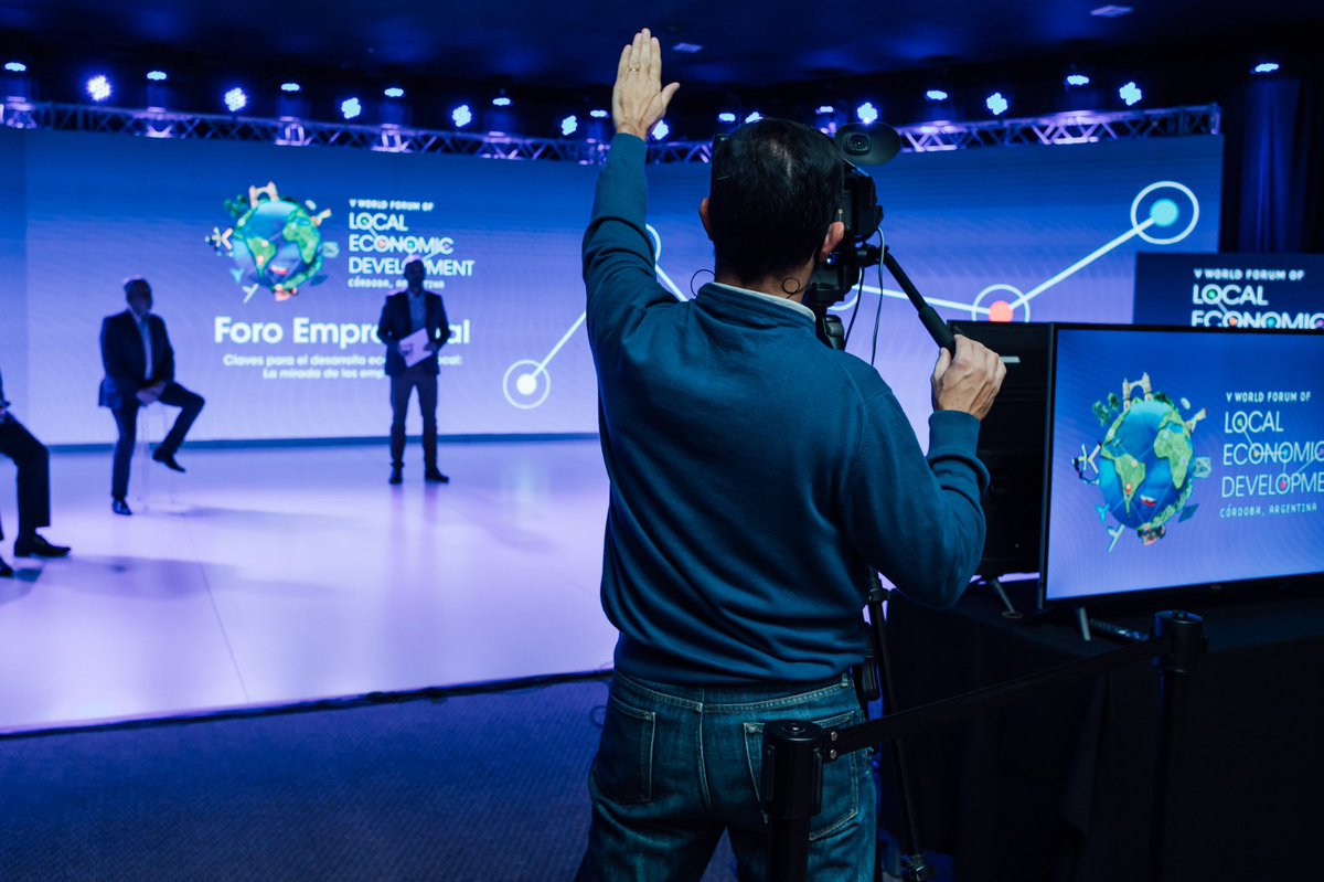 SomosVorticeOk's tweet photo. #ledworldforum2021 
Del 26/05 al 01/06 desde Córdoba se desarrolló el @WorldLEDForum 
Los números de impacto del evento, los meses de trabajo, el nivel de innovación, ideas y tecnología que requirió este #eventovirtual no llegan a reflejar el desafío de una producción global. https://t.co/g714YA19eI