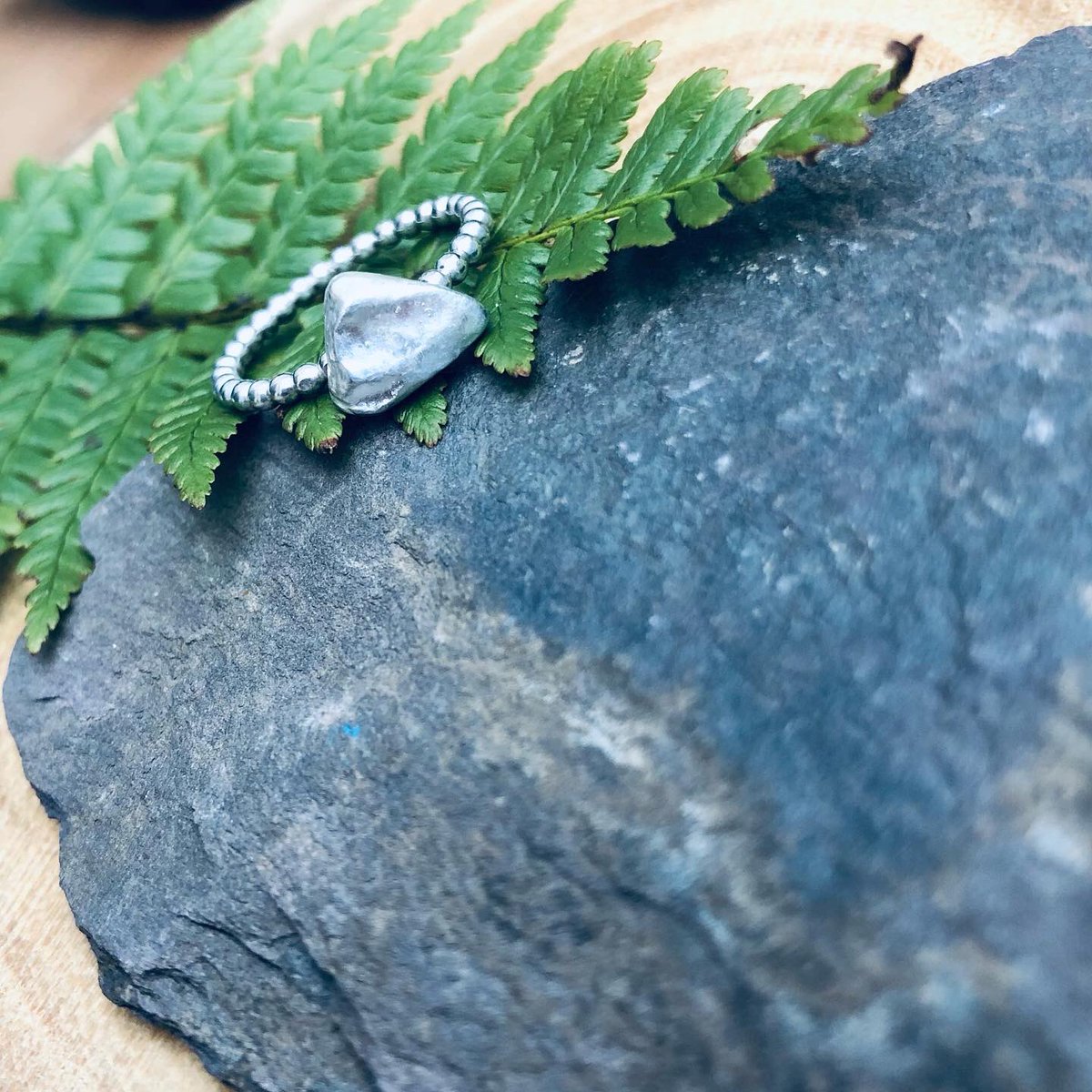 DevonsentX's tweet image. One for all you Dartmoor lovers out there... a special Haytor ring that you can carry with you each day to remind you of your happy place.🌿

#haytor #dartmoor #devon #uniquegiftideas #lovedevon #handmadeindevon #handmadering #handmadewithlove #naturelovers #SmallBusiness