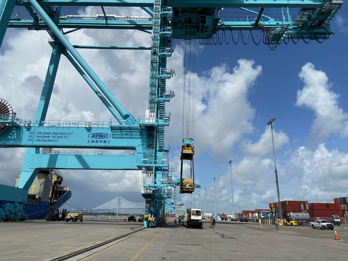 JAXPORT's tweet photo. 300+ pieces of #military equipment moved through @JAXPORT this week via @USArmy 839th Transportation Battalion, 598th Transportation Brigade & #SSAMarine. JAXPORT is one of 17 U.S. Strategic Seaports on-call 24/7 to move military cargo. #jaXportpartners https://t.co/VvqVdRQb8t