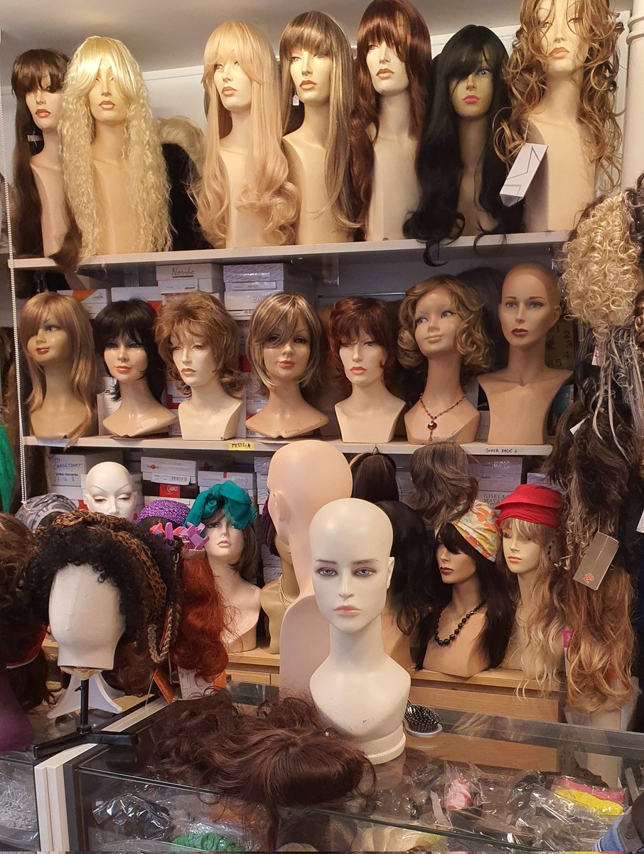 anonymioos's tweet photo. I don't know where to turn my head 🤗🥰🤩
#sissywig #sissyshopping https://t.co/ZPfowl1s4t