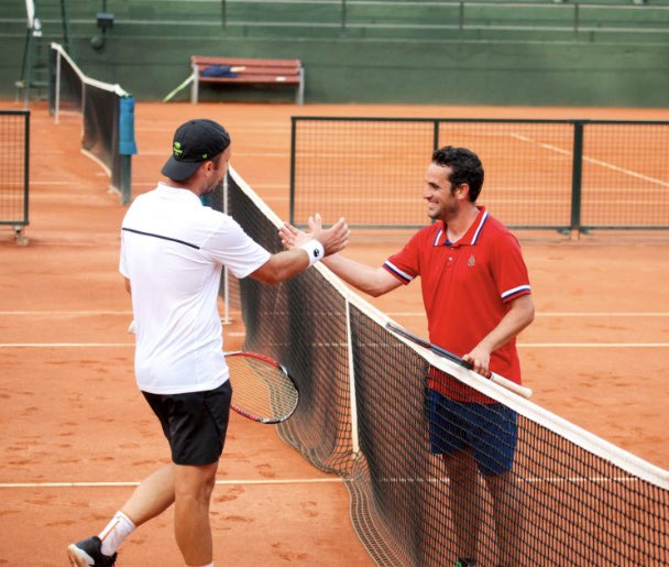 🤝 Esportivitat i respecte 🤝

Es guanyi o es perdi, sempre amb un somriure disfrutant d’aquest esport 🎾 

Esforç, superació, perseverancia, igualtat, solidaritat, companyerisme... són valors que et dóna l’esport de per vida 👏🏼👏🏼👏🏼

📍 ITF700 Senior de Barcelona