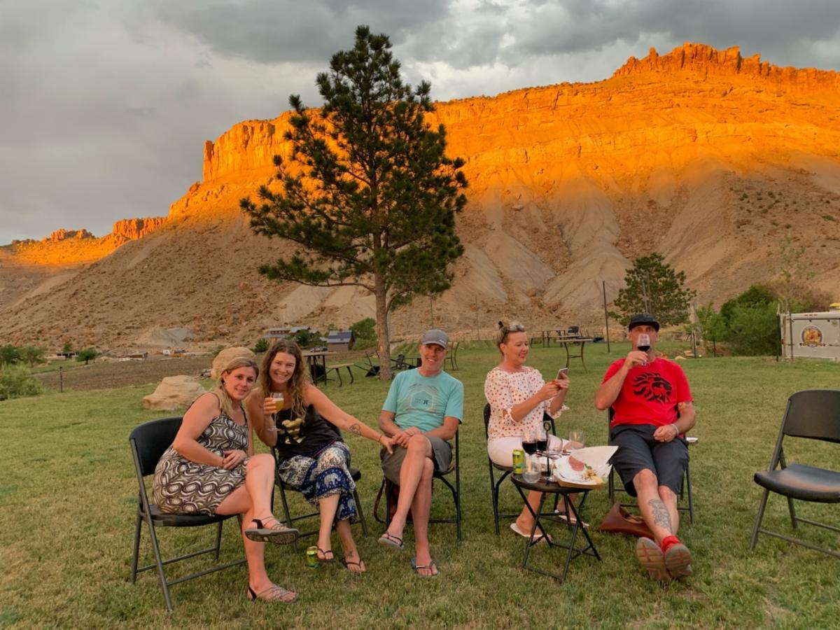 BookCliff Vineyards tweet media