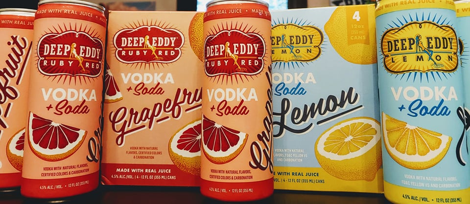 What makes these Deep Eddy Vodka & Soda soooo good? Crisp, refreshing seltzers without that artificial flavor-aftertaste. SO GOOD @DeepEddyVodka