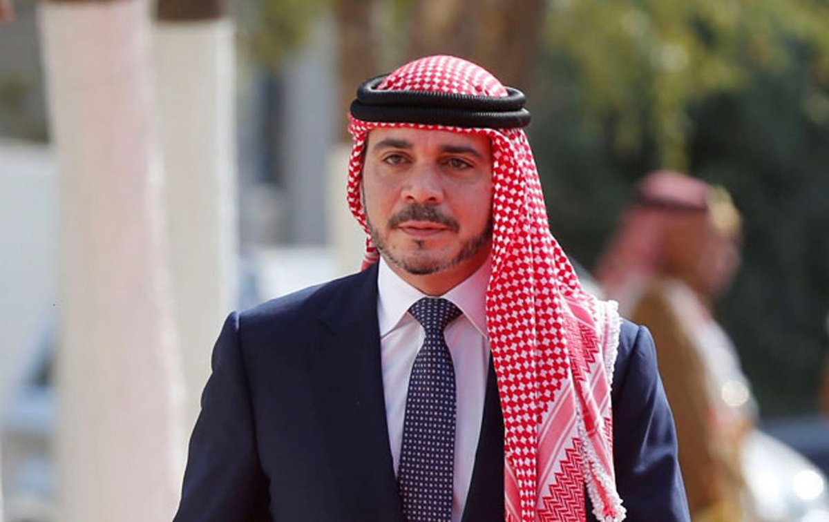 alsaa_news's tweet photo. الأمير علي نائباً للملك
#مدار_الساعة #الأردن
https://t.co/lFXYSW7ffw https://t.co/GTS0VfNErG