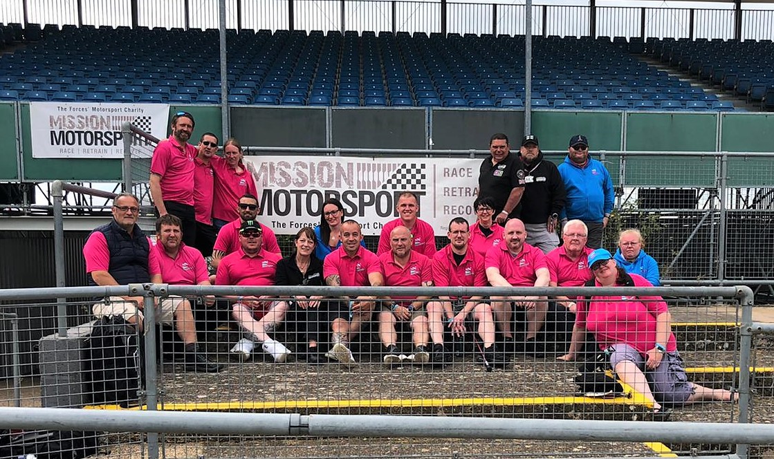 Missionmotorspt's tweet photo. The Mission Motorsport #Racemakers are all ready for an action-packed weekend at @SilverstoneUK for the @F1 British Grand Prix. If you see them, don't forget to say Hi!

Thanks @AsdaCommunity for supplying our beneficiaries with food &amp; drink!
#RaceRetrainRecover https://t.co/hTBP2uljFW