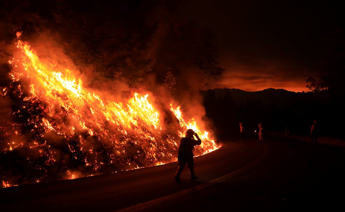 kentphotos's tweet photo. Another set from the #PrescribedFire of about 85 acres of vegetation in NW Sonoma County late July 14 by @NoSoCoFire and @CALFIRELNU. @NorthBayNews https://t.co/ZOf9W9AhhZ