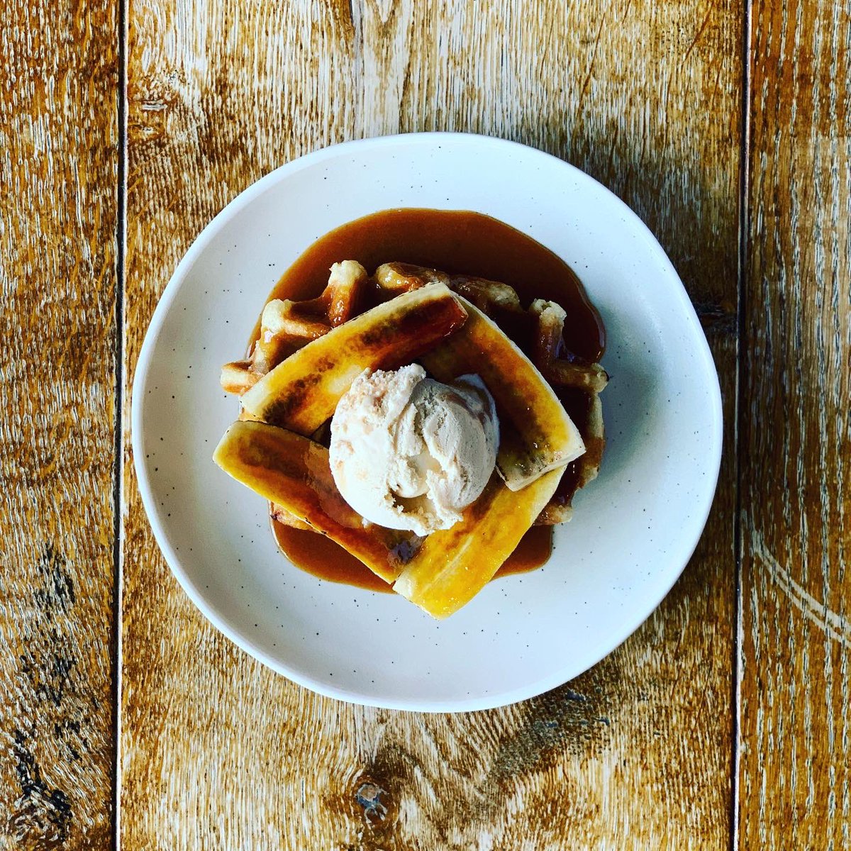 Bull_Shocklach's tweet photo. Sneak peak at our next menu…Banoffee Waffle! Waffle, with caramelised banana, homemade toffee sauce and @CheshireFarm1 🤤 More details coming soon! #shocklach #tilston #farndon #malpas #churton #aldford #holtwrexham #threapwood #worthenbury #tallarngreen #crewebyfarndon https://t.co/QgFGgZyOcD