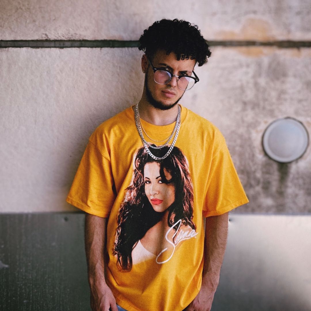 StaticDive's tweet photo. Nandis Wrld is a fast rising star in the Hip-Hop community. Check out the PA artist’s brand new single “They Fake.” #rap #trap #hiphop #parap #newmusic #deepindie #blogger @NandisWrld
https://t.co/mEnMvrCNTL https://t.co/36SHfcJ1Rh