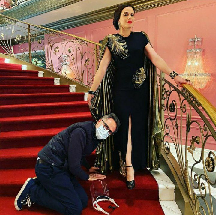 David eu te entendo, não tem como não se ajoelhar pra beleza de Lana Parrilla, amor 

HAPPY BIRTHDAY LANA 