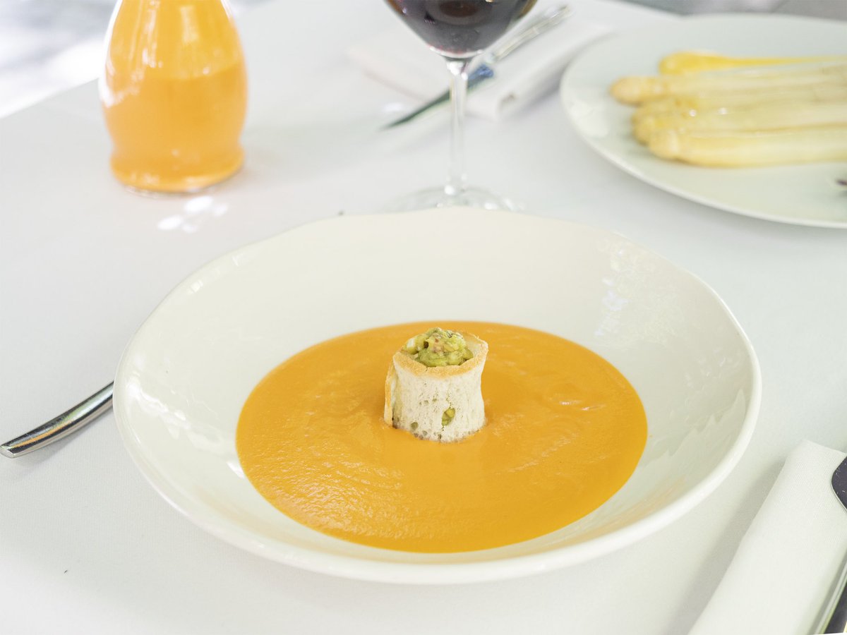 Salmorejo a nuestra manera #servimosfelicidad 

Reservas: +34 91 781 61 97
restaurantealbora.com

#albora #restaurantesmadrid #salmorejo #cocinaespañola #terraza #gastronomia #verano2021