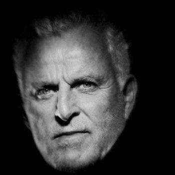 wevade's tweet photo. Wat een in- en intriest nieuws. Rust zacht. 🙏🏻 🖤 #peterrdevries https://t.co/5vHUpI8Zwl
