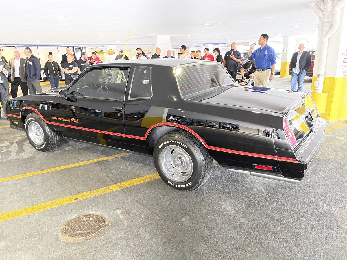 BodyShop_Biz's tweet photo. Clevelander Amanda Berry, who was kidnapped and held captive for 10 years before escaping, was presented with her late grandfather’s Monte Carlo today at the @collindconf. The car was restored by Max S. Hayes High School.
#collisionweek #autobodyrepair #autorestoration https://t.co/rIKb15nS1D