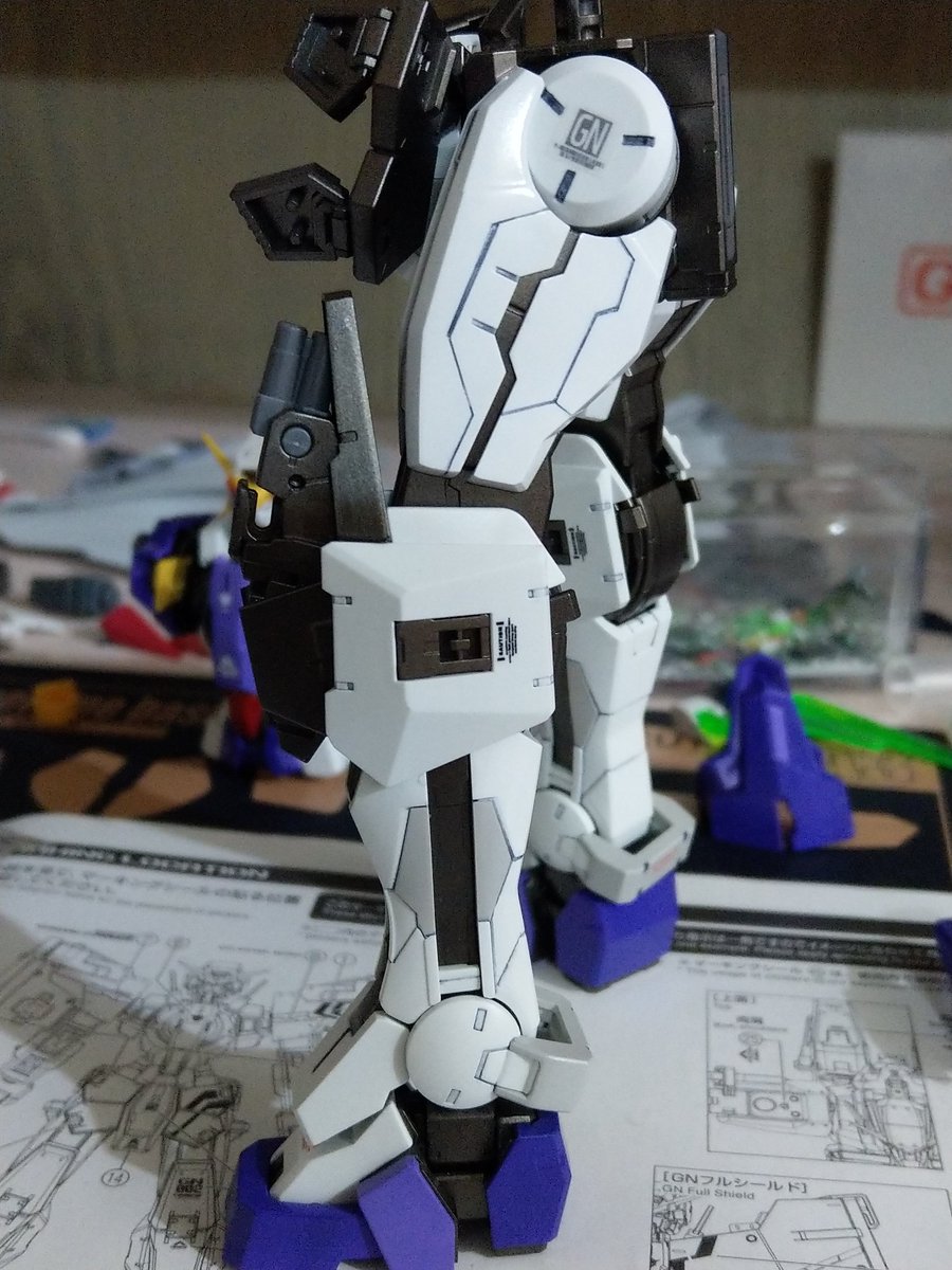 mrgunpla47's tweet photo. 深夜のガンプラ

寝る…… https://t.co/flEoXmMJtm