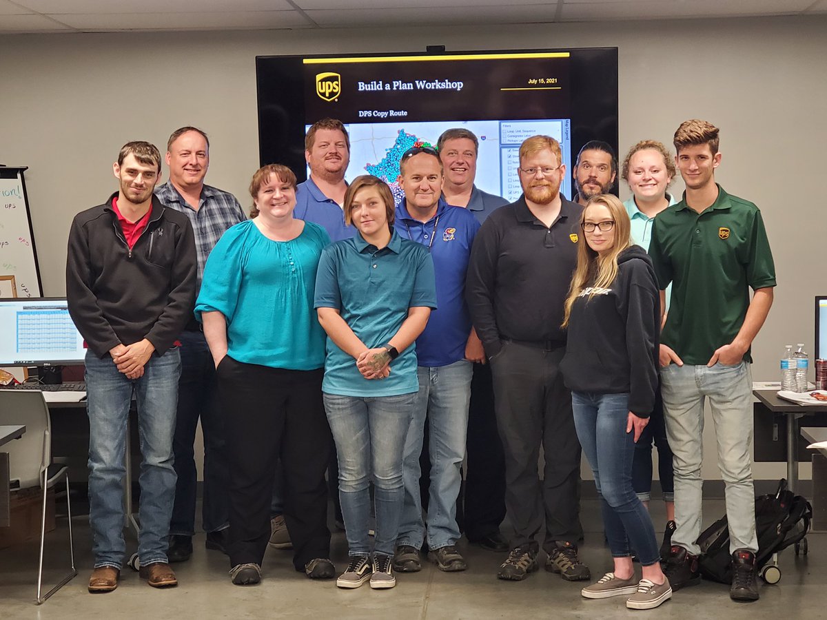 I am proud of the PFT team and “Build a Plan” graduates in Lenexa, KS. Keep driving dispatch!#WestRegionDispatch 

Adam, Sara, Jason S, Seth, Julee, Jordan, Sabrina, Jason M and Nicole thank you for attending and good luck!
