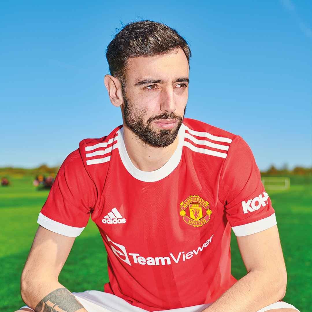 theutdjournal's tweet photo. 🚨 GIVEAWAY 🚨

We are giving away a Manchester United 2021-22 home jersey!

To enter, complete ALL the steps below —

📲 Follow @theutdjournal &amp; @perspectiveftbl 
🔄 RT this tweet
📌 Tag a friend

Giveaway ends in 48 hours.
 
Good luck 🤞 #mufc #mujournal https://t.co/0UzAIWG2b4