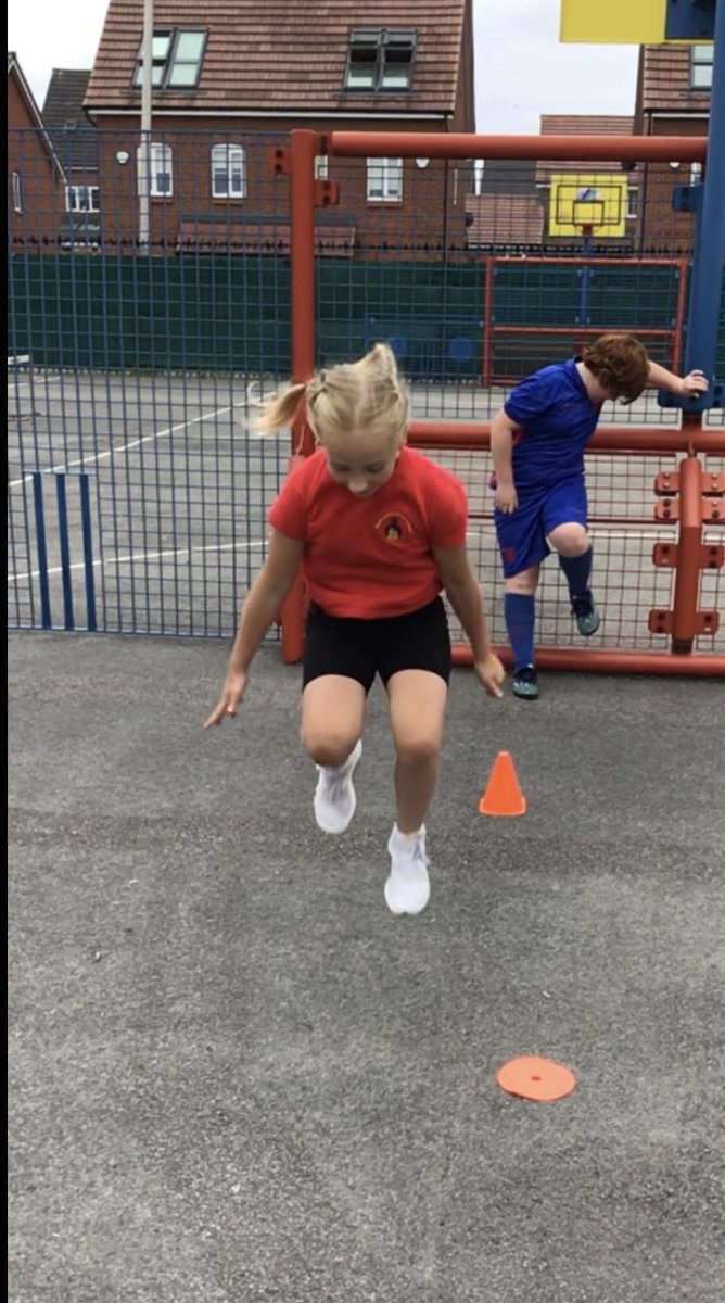 MrCorriganYear4's tweet photo. Athletics - Lesson 4 - Standing Long Jump! @monksdownsport https://t.co/17jOtu82Sb