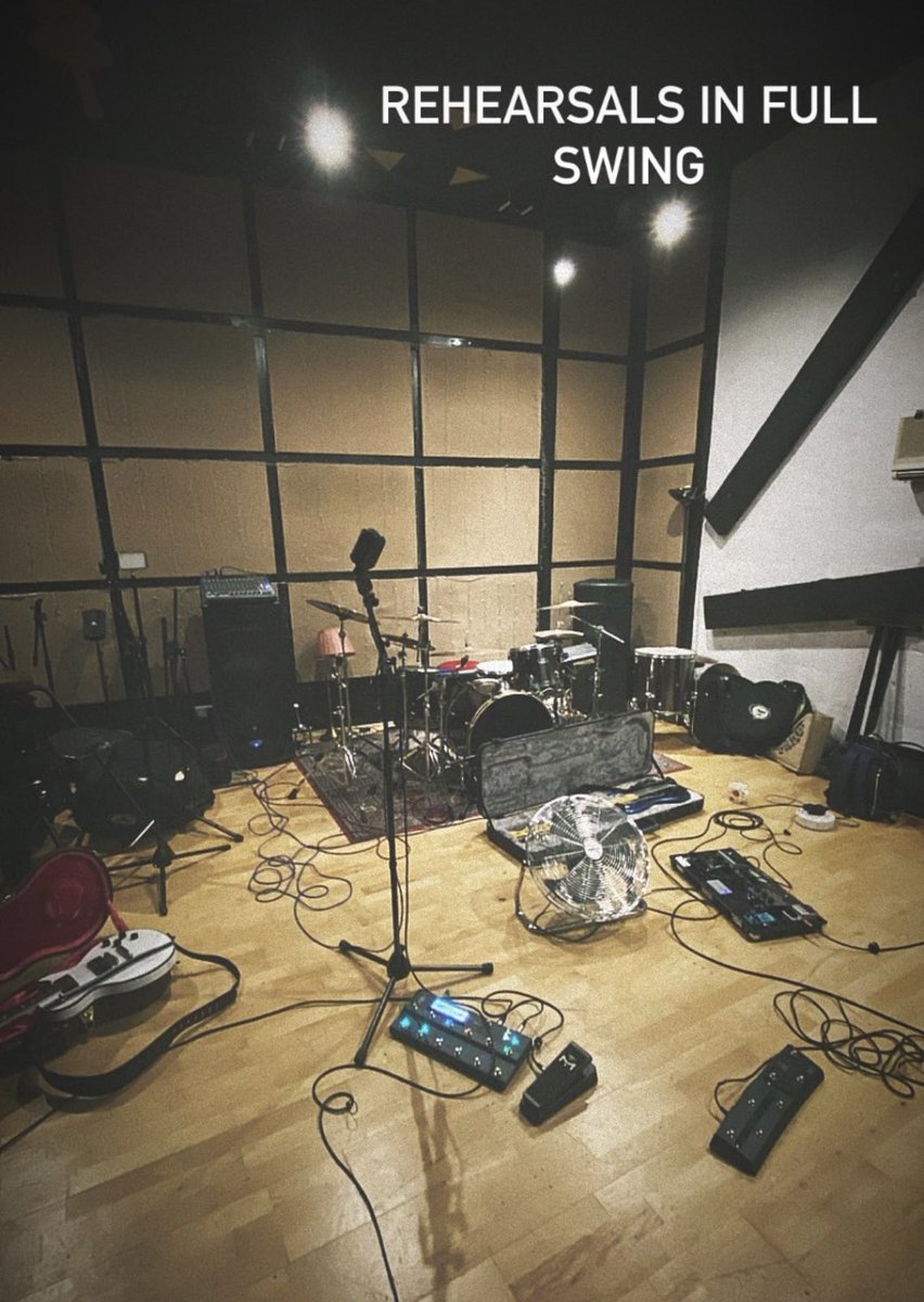 ⁦<a href="/ANewTomorrowUk/">A New Tomorrow</a>⁩ in sala prove pronti a creare la magia #anewtomorrow #ANT #rock #musica #londra #epic ⁦<a href="/FrontiersMusic1/">Frontiers Music srl</a>⁩