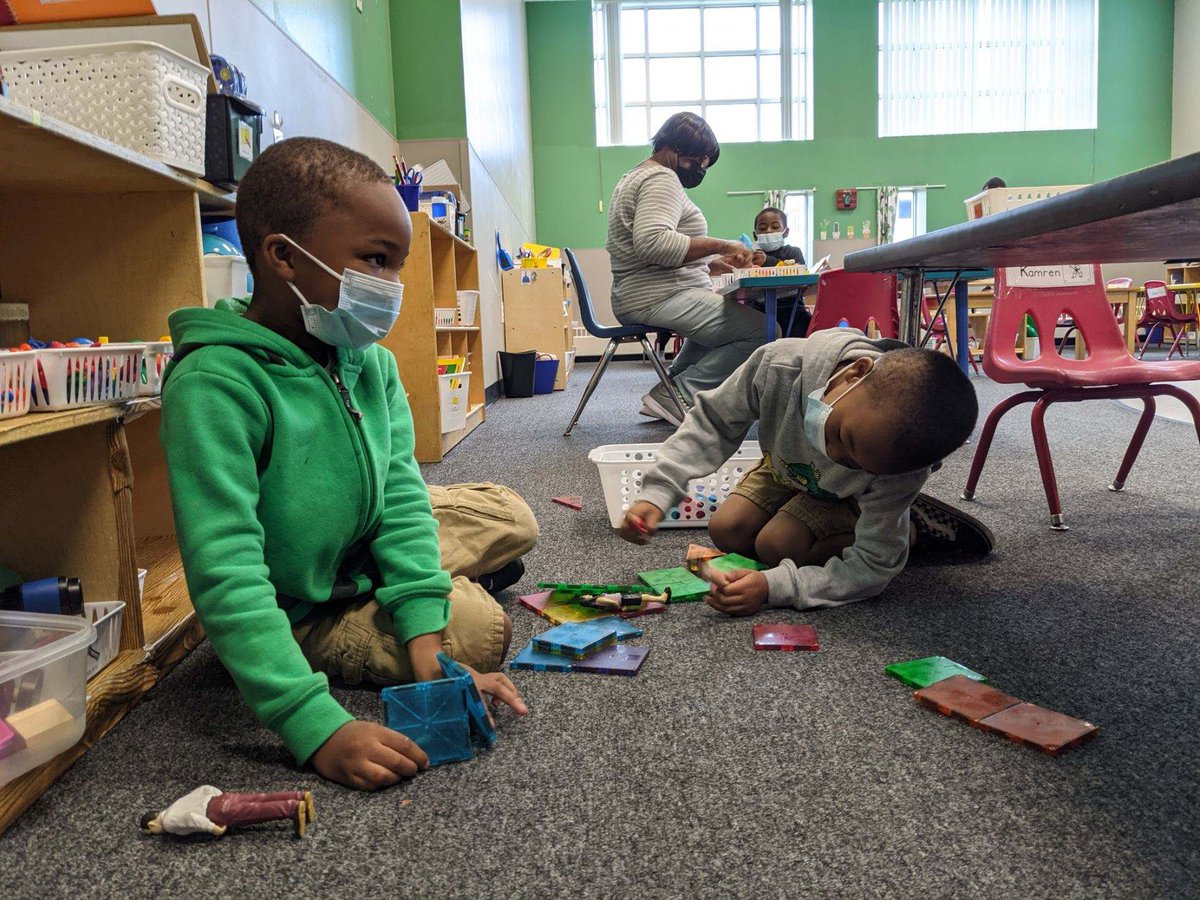 ROCsummerLEAP's tweet image. Some of our favorite moments from our second week of summerLEAP! #NationalSummerLearningWeek