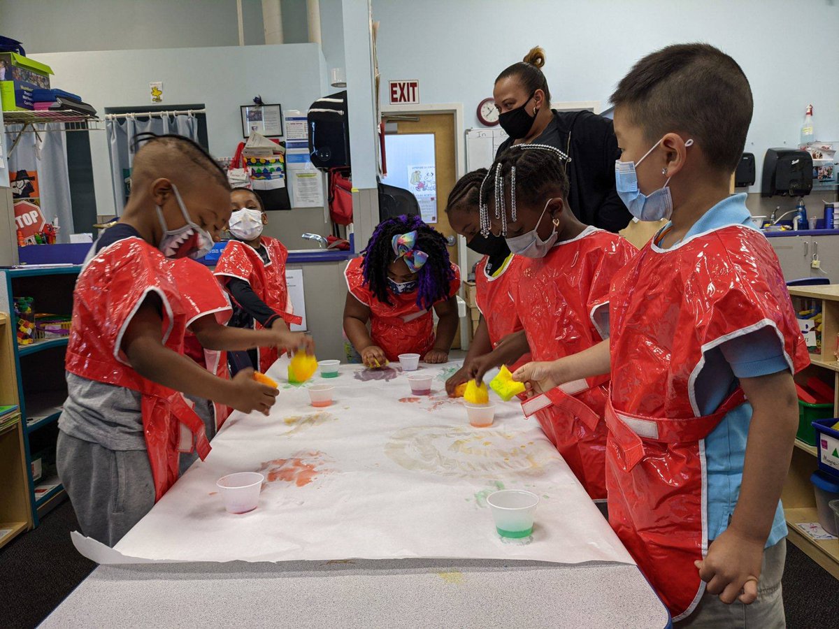 ROCsummerLEAP's tweet image. Some of our favorite moments from our second week of summerLEAP! #NationalSummerLearningWeek