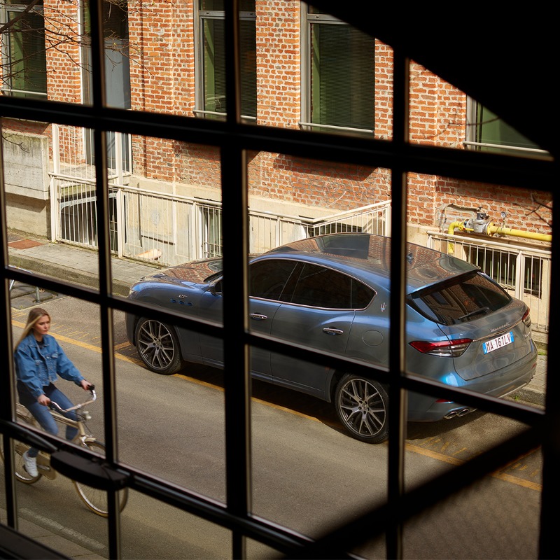 Maserati_HQ's tweet photo. Experience the new Maserati Levante Hybrid.