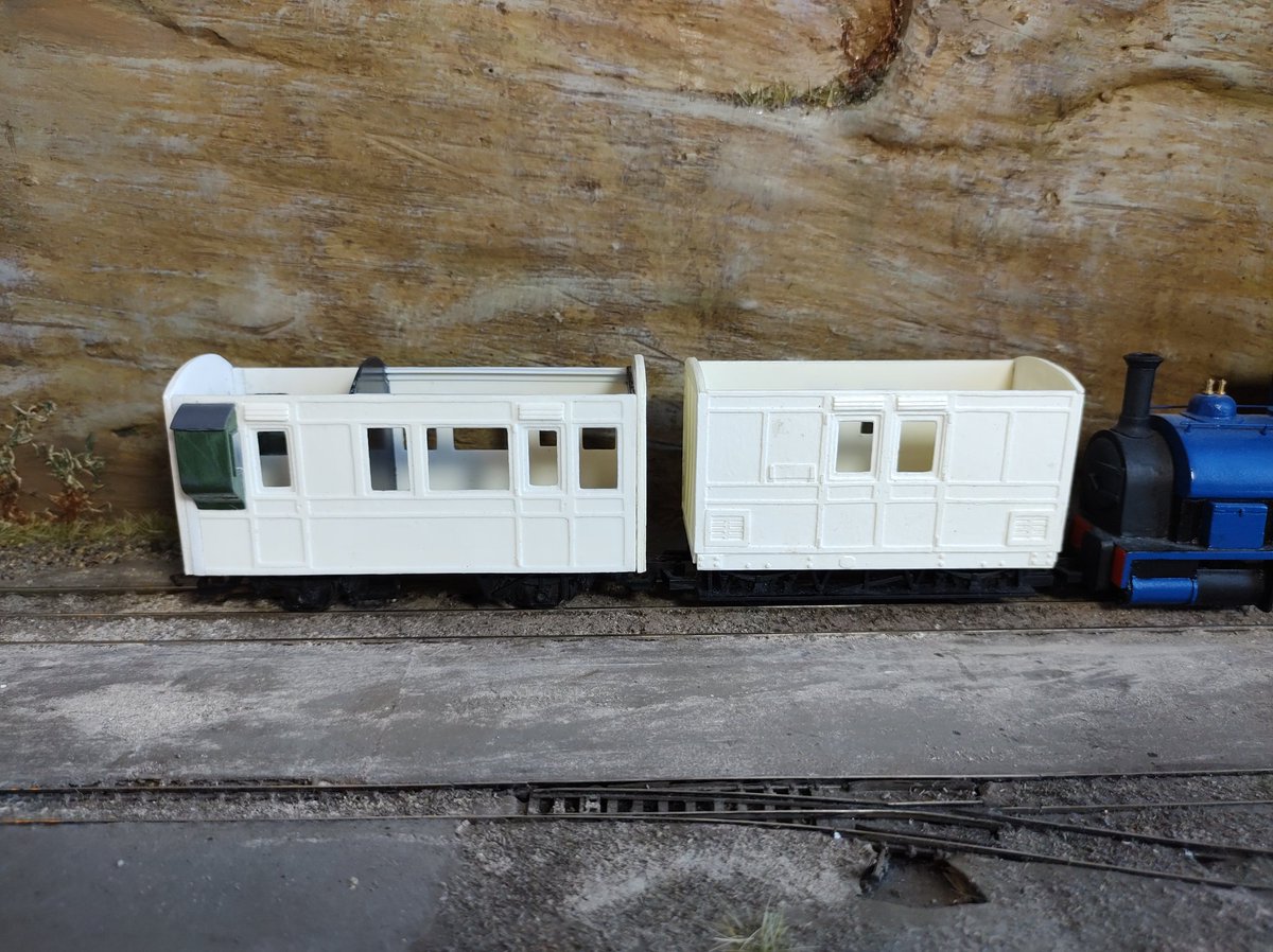 CinderPathModel's tweet image. The computer's in for repairs so no new 3D prints, but that's no excuse to stop modelling!
I'm currently building a 7mm #narrowgauge brake coach and luggage van from 422 Models seconds, Hornby chassis, and assorted bits - freelance but with a vaguely @TalyllynRailway feel.