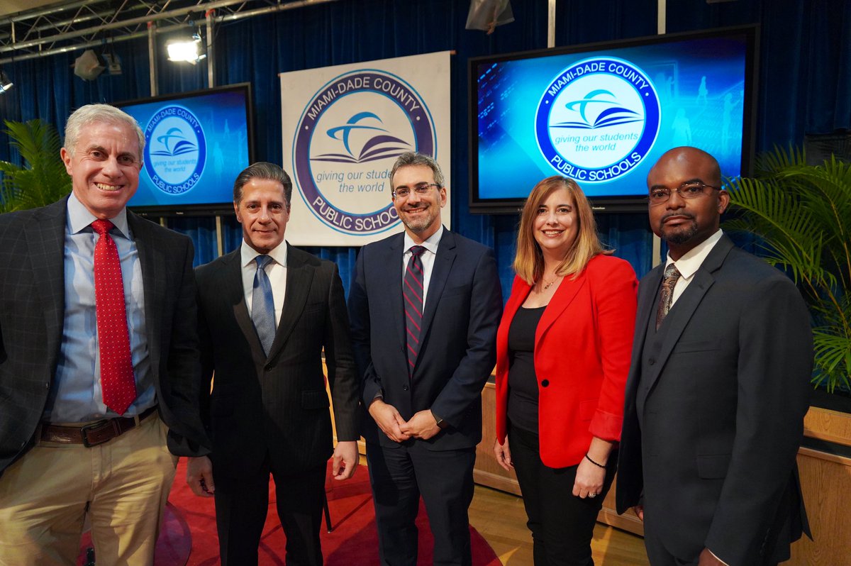 Tonight, the community had the opportunity to learn more about the District's spending plan for #COVID19 Relief Funds and ask questions. Thank you <a href="/ariodzernbc6/">Ari Odzer</a> for participating in this important conversation. #MDCPSInvestsinOurFuture