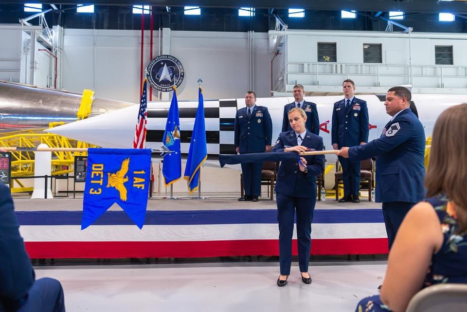 SLDelta45's tweet photo. After today's ceremony, Det 3, SLD 45, will now fall under First Air Force, as part of the First Air Force's support to @US_SpaceCom. First Air Force, headquartered at @TeamTyndall was named by the @usairforce as the future component to U.S. Space Command.
https://t.co/YMJa1NMKdK https://t.co/ouu9rO98lF