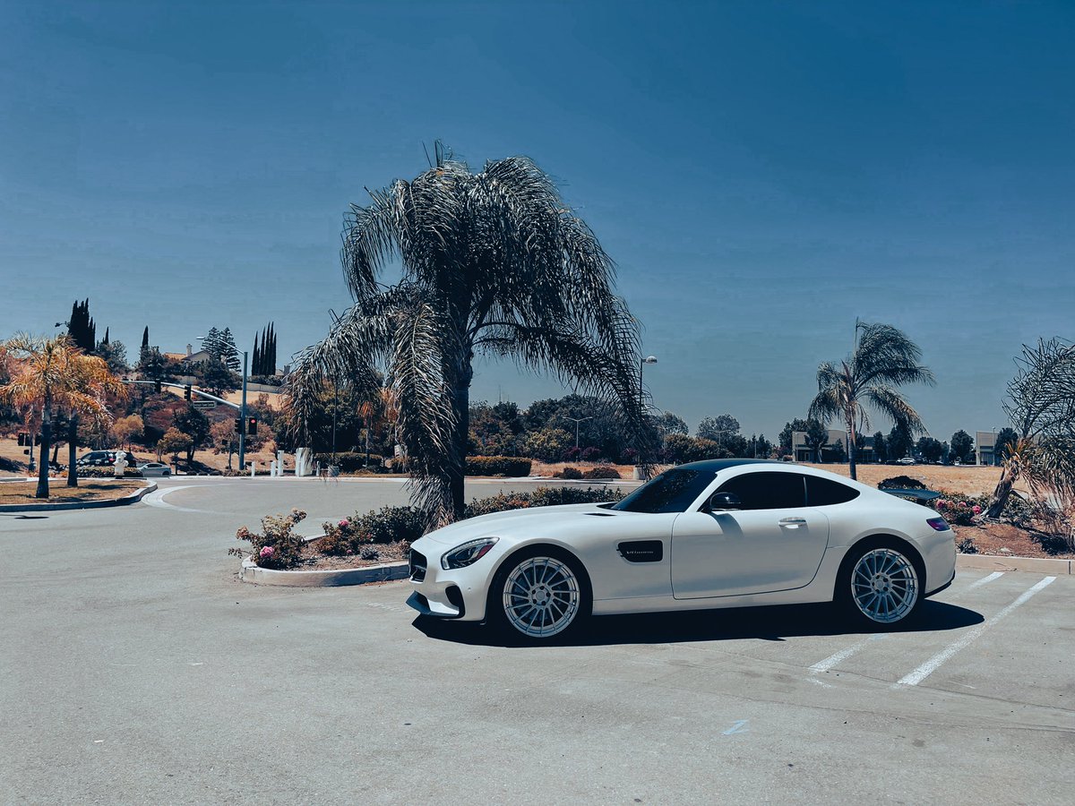 Lairtap's tweet image. Went shoe shopping