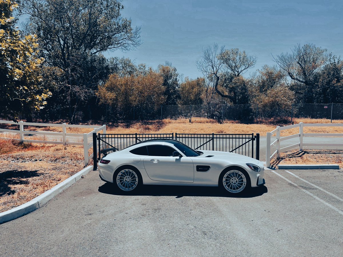 Lairtap's tweet image. Went shoe shopping