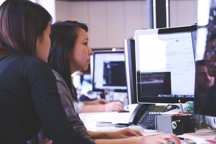 SelfThrive's tweet photo. 10 Women Making a Big Impact in the Business World - Self Thrive - https://t.co/jE1z0ESnlw https://t.co/aRQ5l9AneC