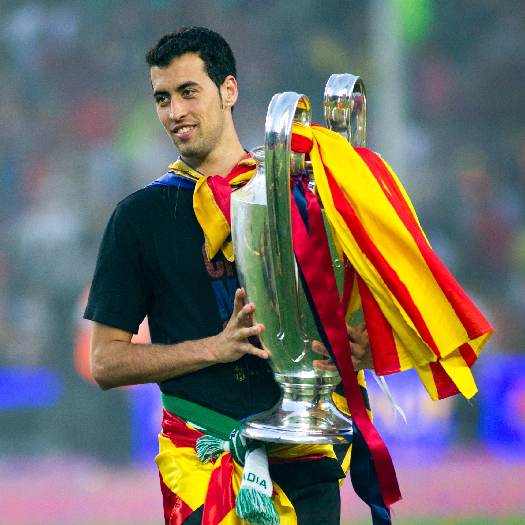 Happy Birthday to the best defensive midfielders ever, Sergio Busquets 