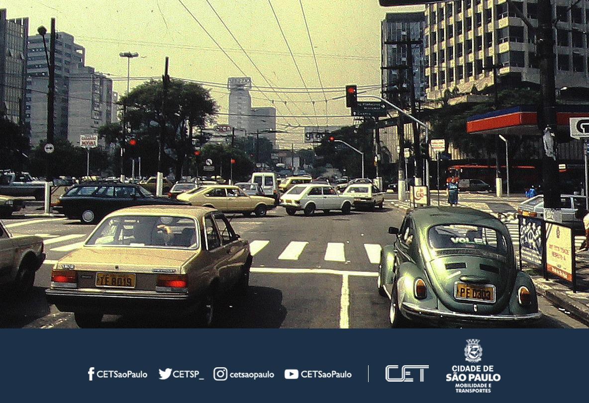 CETSP_'s tweet photo. #TBT
E aí, #Chevette ou #Fuscao? https://t.co/F1aLGEIke7