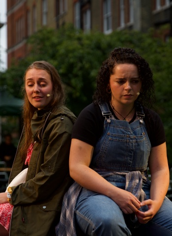 TheatreNewsWeb's tweet image. Theatre-News.com The Red Side of the Moon, Iris Theatre, St Paul’s Church, Covent Garden - #TheRedSideoftheMoon #IrisTheatre @IrisTheatre dlvr.it/S3pBK9