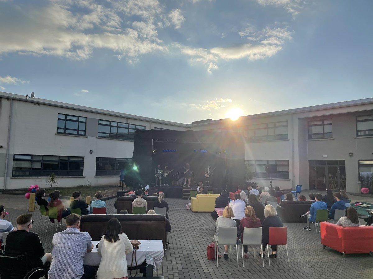It’s the evening for it 🤩