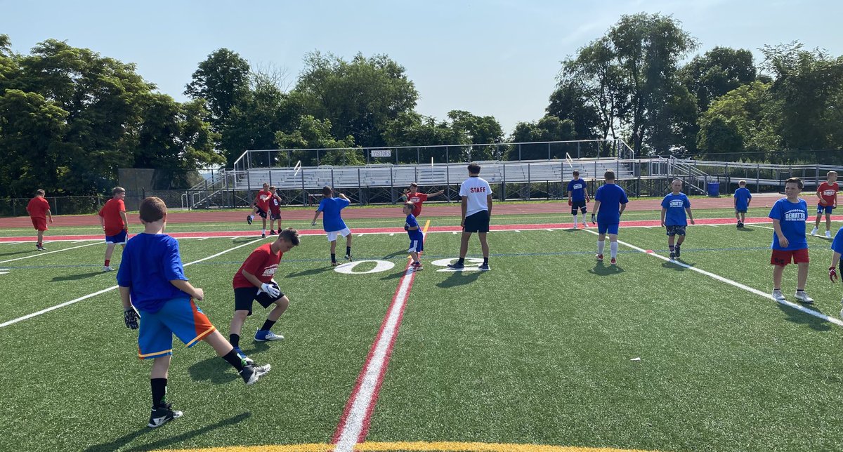 DeMatteoFB's tweet photo. LOVE to see the “Red, White &amp; Blue” @DeMatteoFB today! Last Day means “Camp Shirt Day!!” #DFA2021 @PacFootballMSA @somersyouthfb @MahopacFB @SomersFootball @TaconicYFC @SOFCA14 @DirectRays https://t.co/aRL5EUtTl7