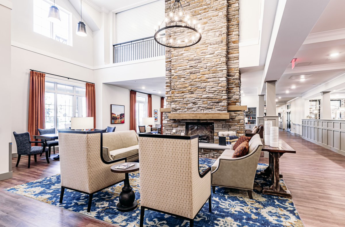 PiArchitects's tweet image. Mount Prospect Senior Living blends in with the look and feel of the established, surrounding neighborhood. Inside, spacious interiors bring in light and warmth with rich, vibrant colors such as golds, oranges, and royal blue.
#PiProjects #SeniorLiving
piarch.com/mount-prospect…