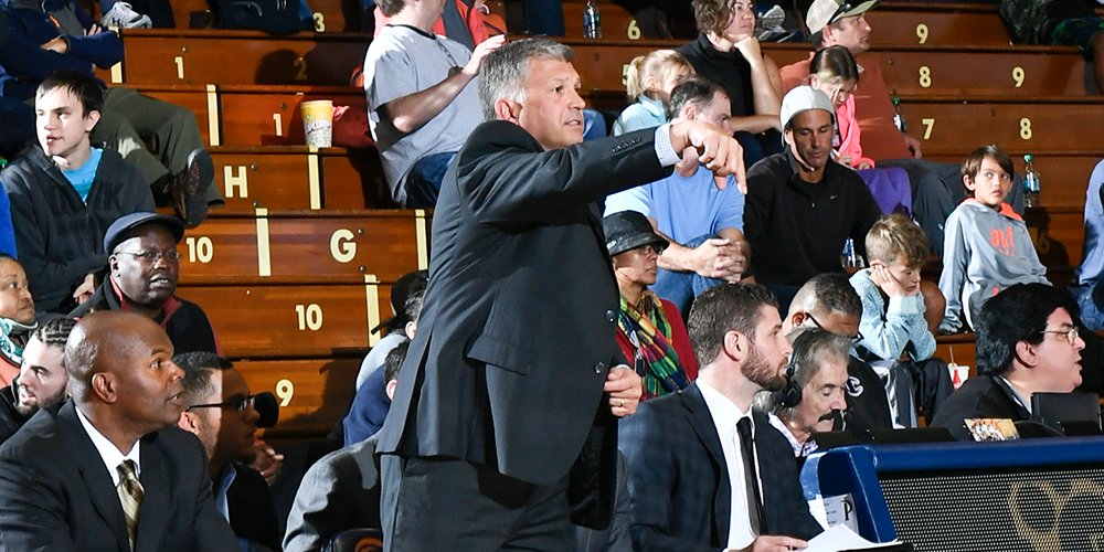 Oaks Christian Lions (@oakschrstnlions) on Twitter photo We got our guy! <a href="/CoachMarkAmaral/">Mark Amaral</a> has been named the next boys' basketball head coach! Help us welcome him!
oakschristian.org/athletics We got our guy! <a href="/CoachMarkAmaral/">Mark Amaral</a> has been named the next boys' basketball head coach! Help us welcome him!
oakschristian.org/athletics
