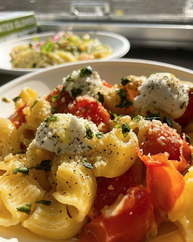 LocustCiderCO's tweet photo. Happy Friday! Get some DELICIOUS Italian eats provided by Ting's Things. They will be parked outside of our Boulder taproom and Uhl’s Brewing Co. today starting at 3pm!

#BoulderCO #TingsThings https://t.co/bRhA66rb4C
