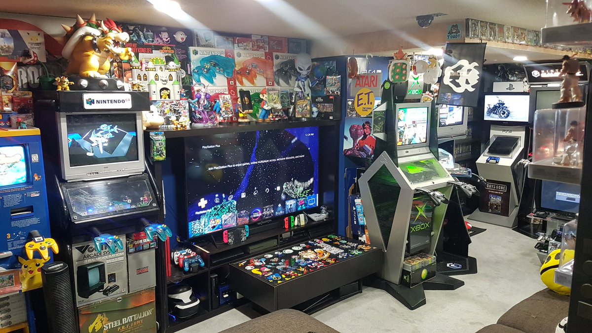 ConsoleCollect1's tweet photo. Been very busy this week getting the new gameroom tour video filmed. Stay tuned! https://t.co/aIs01W5YhE