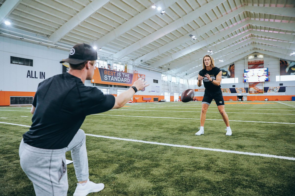 ClemsonFB's tweet image. Always a good day when @Trevorlawrencee is in the building!