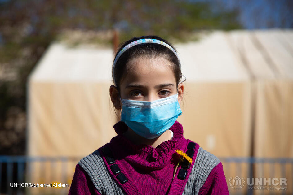 Refugees's tweet photo. Nearly half of all people fleeing home are children under the age of 18. 

No child should be forced to flee their home https://t.co/AYxIKLbieT