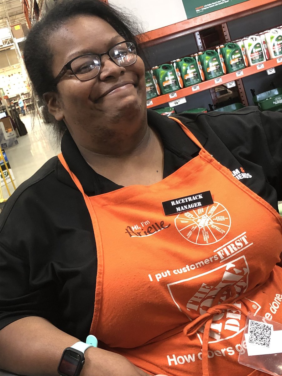 Shaina M-Collins tweet media